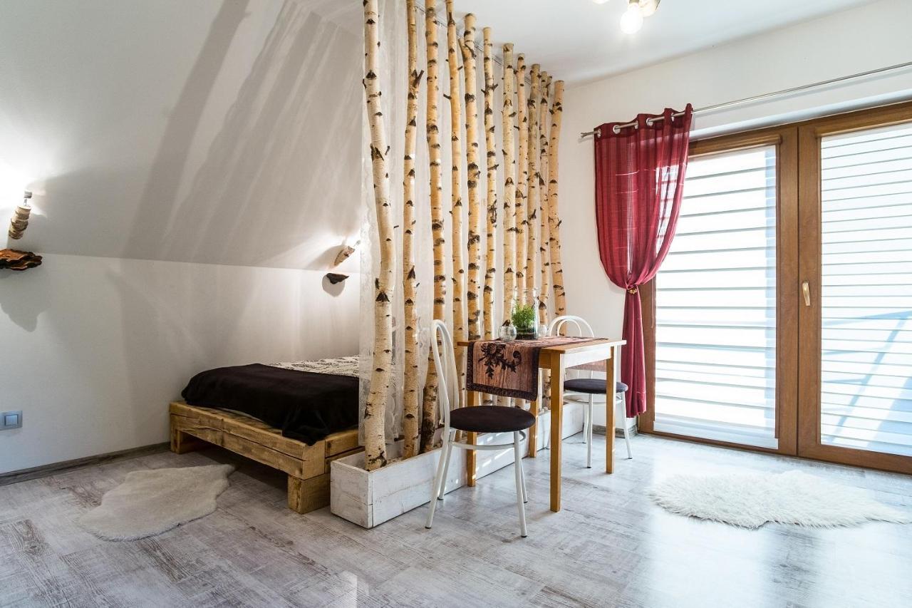 Apartamenty Magiczny Kacik โปโรนิน ภายนอก รูปภาพ
