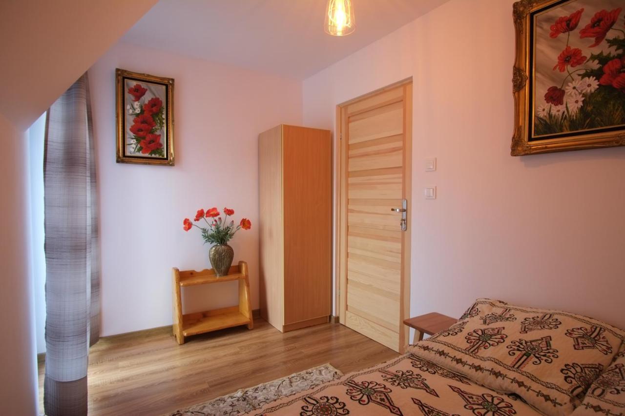 Apartamenty Magiczny Kacik โปโรนิน ภายนอก รูปภาพ