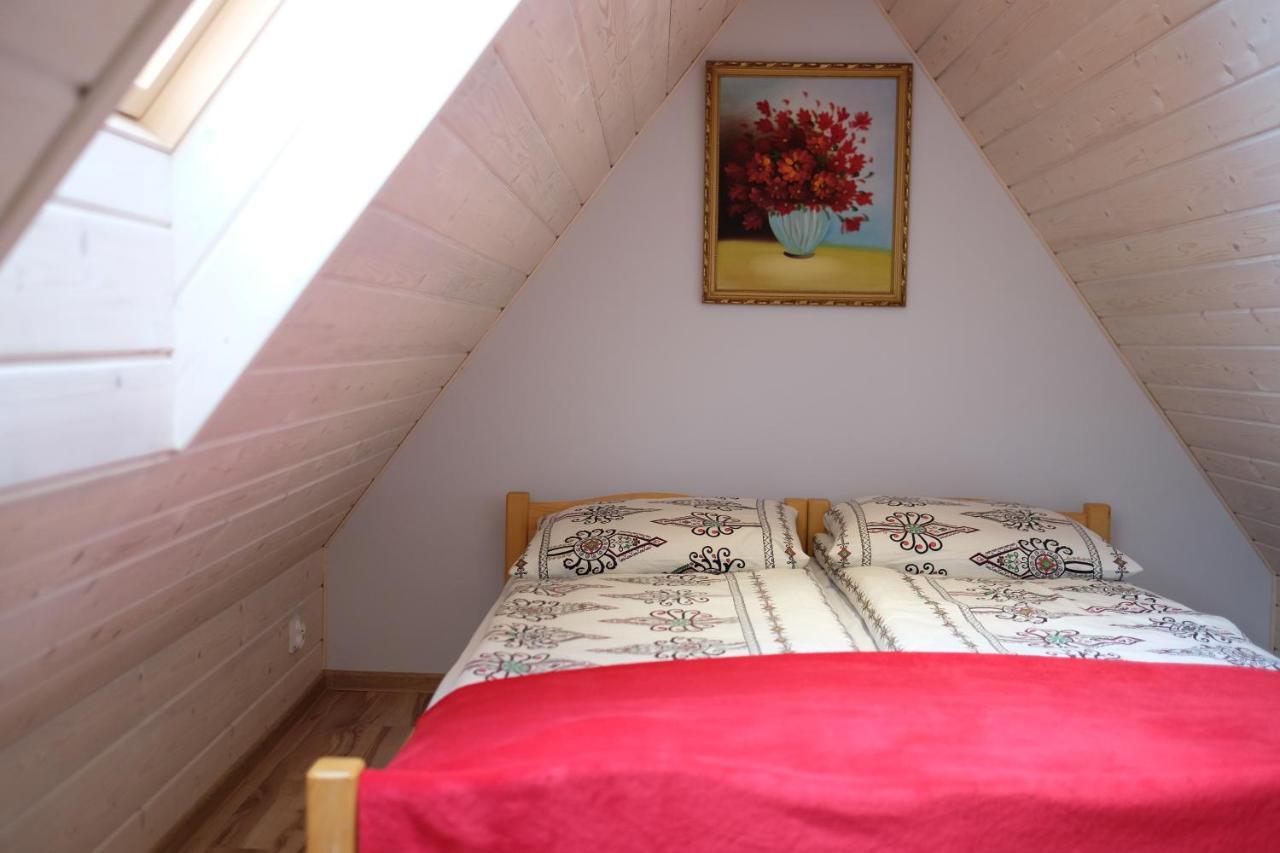 Apartamenty Magiczny Kacik โปโรนิน ภายนอก รูปภาพ