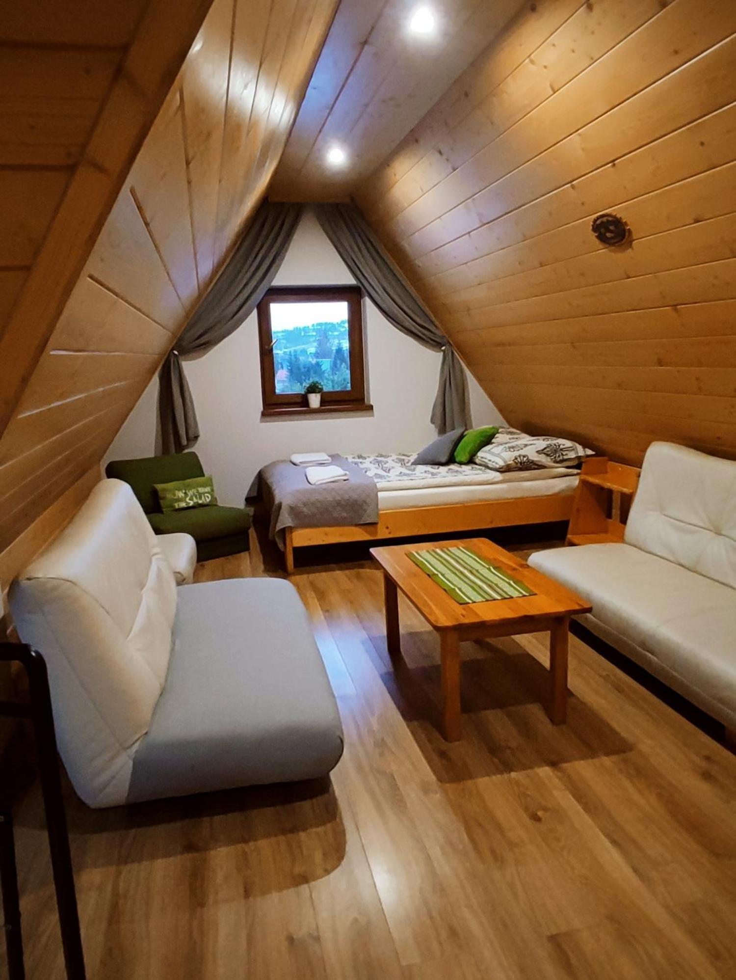Apartamenty Magiczny Kacik โปโรนิน ภายนอก รูปภาพ